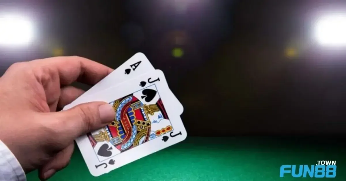 Cách Chơi Poker: Hướng Dẫn Cơ Bản Tại Fun88 4 Luật đơn giản trong cách chơi poker